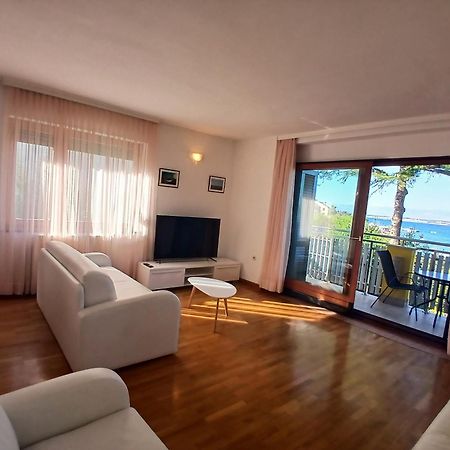 Apartments Villa Eden Preko Exterior photo
