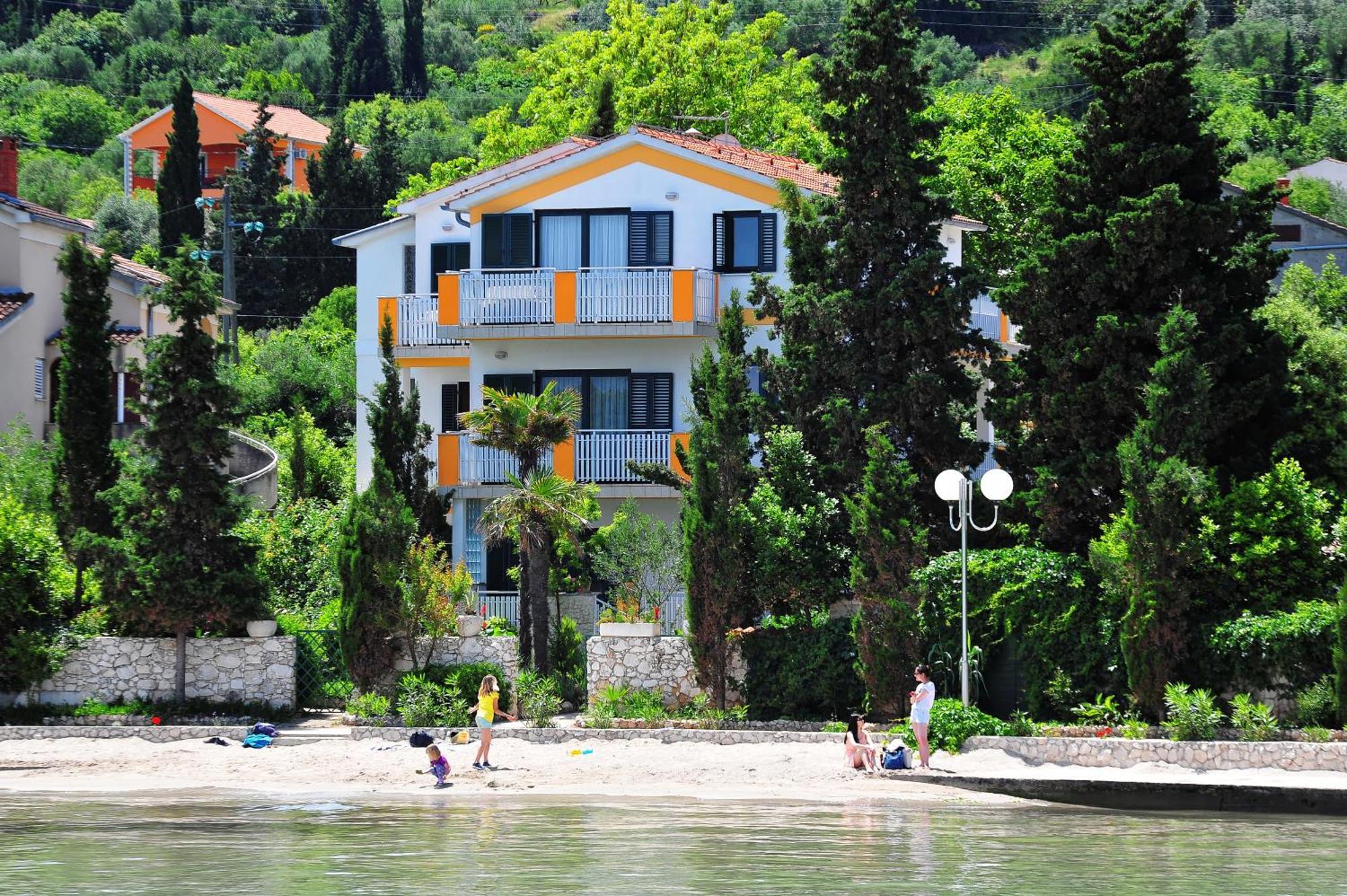 Apartments Villa Eden Preko Exterior photo