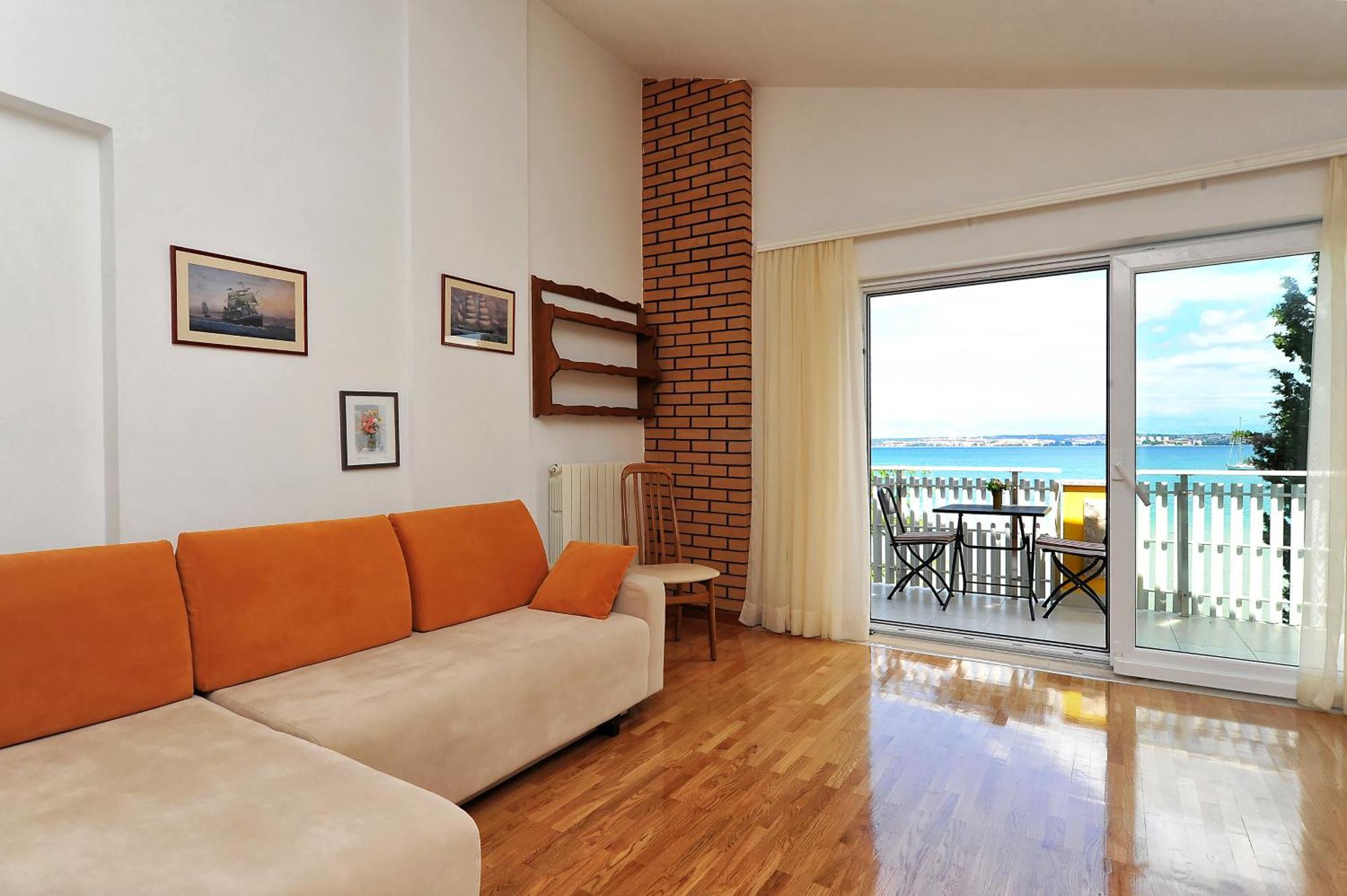 Apartments Villa Eden Preko Exterior photo